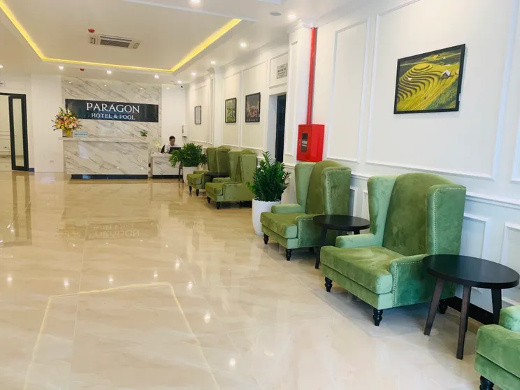 Ảnh Khách Sạn và Bể Bơi Paragon Nội Bài