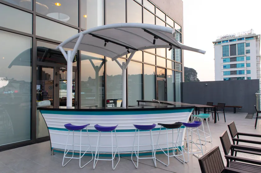 Ảnh Tru by Hilton Ha Long Hon Gai Centre