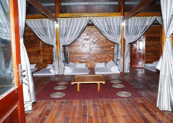 Ảnh Chung cư 240 m² 6 phòng ngủ, 4 phòng tắm riêng ở Bắc Hà (Anh Dao Homestay)