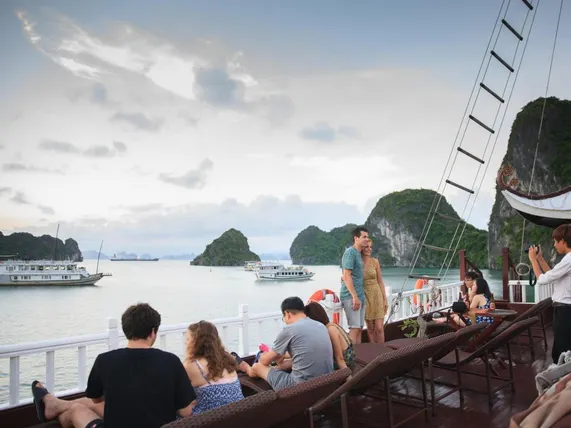 Ảnh Imperial Cruise Halong (Luxury Imperial Cruise Halong)