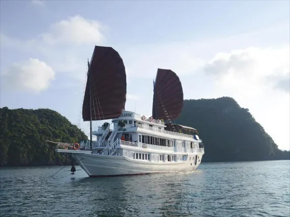 Ảnh V'Spirit Classic Cruises Halong