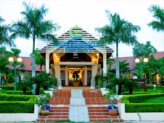 Ảnh White Sand Doc Let Beach Resort & Spa
