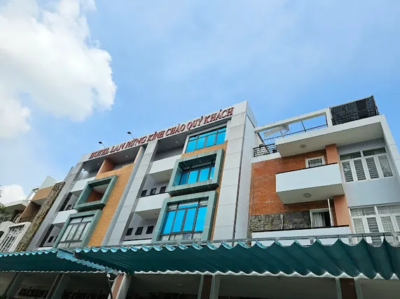 Ảnh Khách Sạn Lan Rừng - Thành Phố Mới