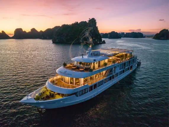 Ảnh Athena Royal Cruise