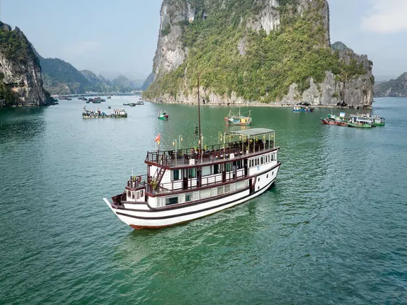 Ảnh Garden Bay Legend Cruise