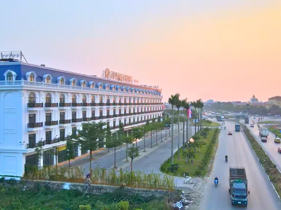 Ảnh Adamo Hotel Hung Yen