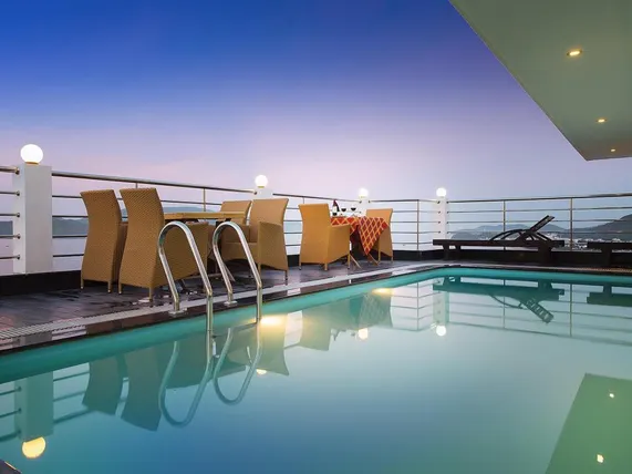 Ảnh Khách sạn Majestic Star