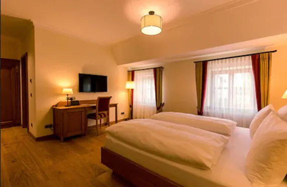 Ảnh Hotel & Gaststätte zum Erdinger Weißbräu