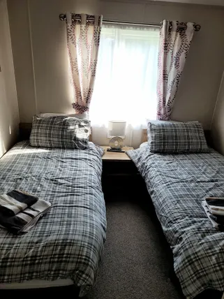 Ảnh Remarkable 3-bed House in Hull