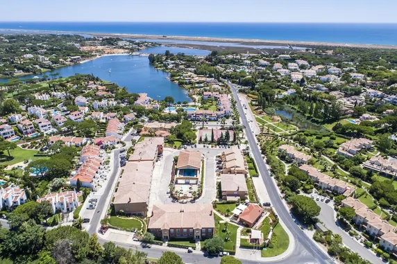 Ảnh Lakeside Country Club