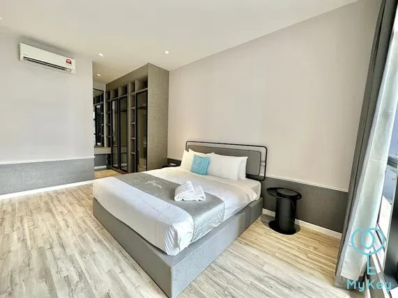 Ảnh Millerz Square by Mykey Global