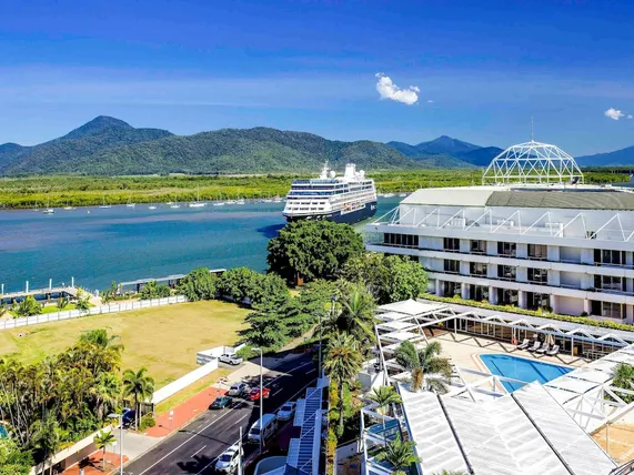 Ảnh Pullman Reef Hotel Casino