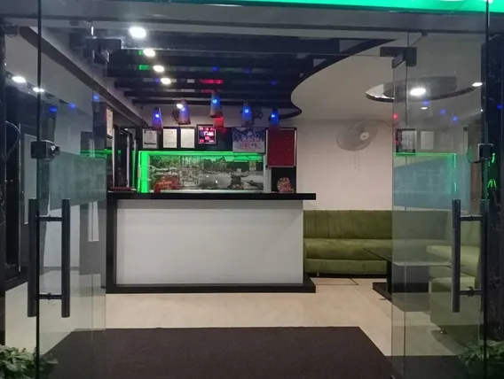 Ảnh Green Palms Rubystone Exotic