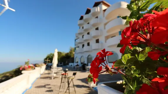 Ảnh Paradise Lukova Hotel