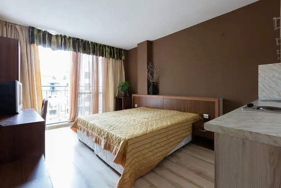 Ảnh Lovely Studio with Kitchenette & Balcony in Avalon Complex