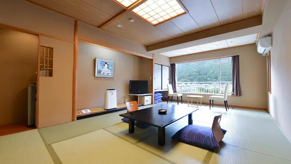Ảnh Oedo Onsen Monogatari Hotel Kinugawa Gyoen