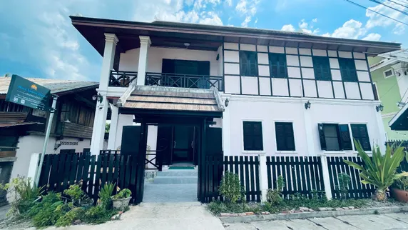 Ảnh Meet Sunset Hostel Luang Prabang