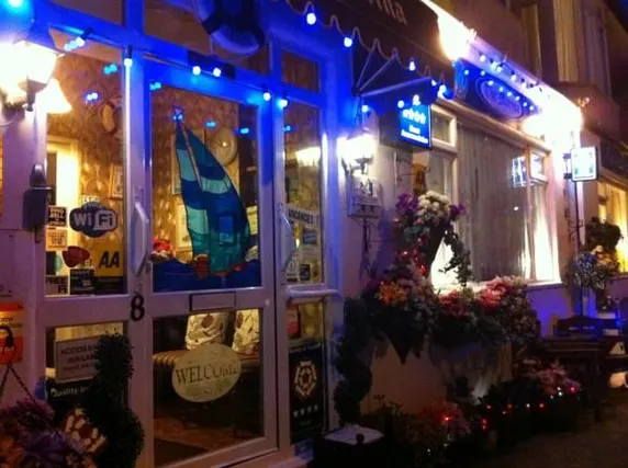 Ảnh Home and Away near the Spa