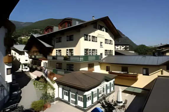 Ảnh HEITZMANN - Hotel & Rooftop