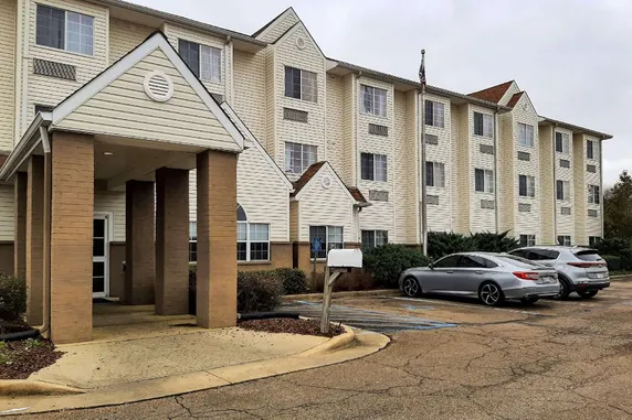 Ảnh Starkville Inn & Suites