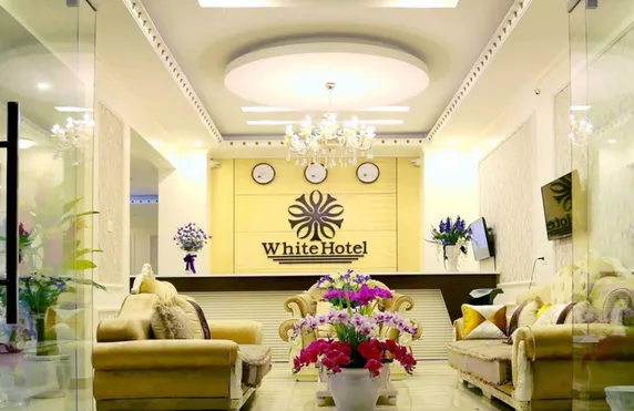Ảnh White Hotel