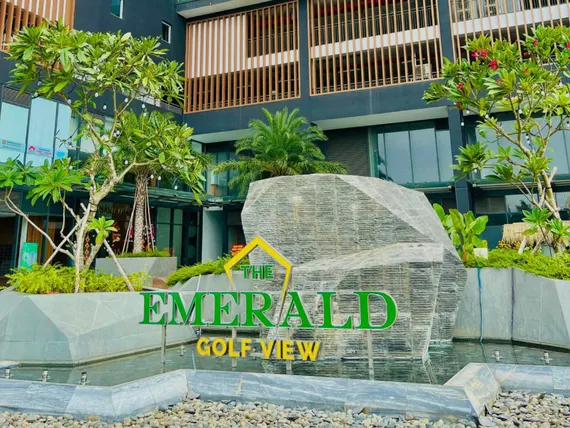 Ảnh The Emerald Golf View Luxury Apartment