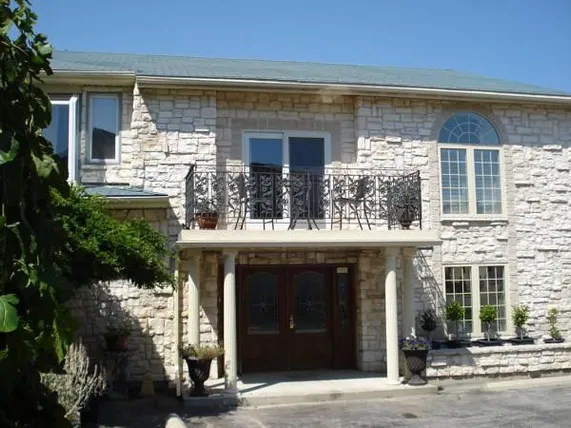 Ảnh Grey Rose Suites