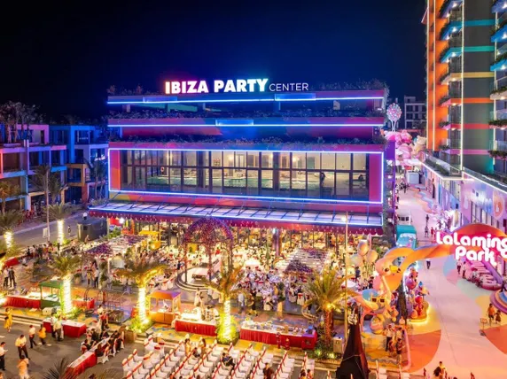 Ảnh Flamingo Hải Tiến- View Biển