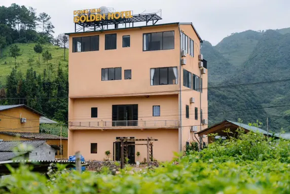 Ảnh Dong Van Golden