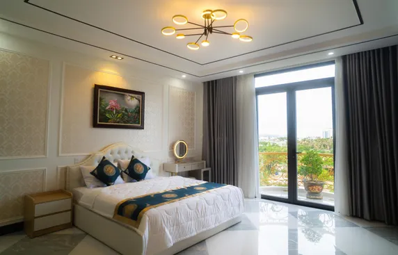 Ảnh Queen Luxury Hotel