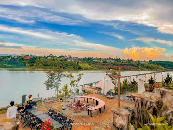 Ảnh Kiss House Coffee and Glamping