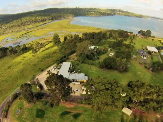 Ảnh Top of the Lake Holiday Units Guest House