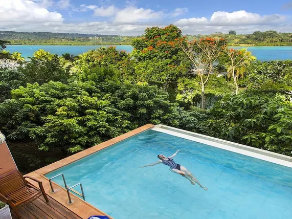 Ảnh Poppys On The Lagoon Resort