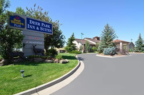 Ảnh Best Western Plus Deer Park Hotel and Suites