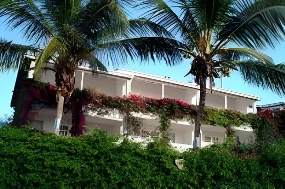 Ảnh Trade Winds Hotel