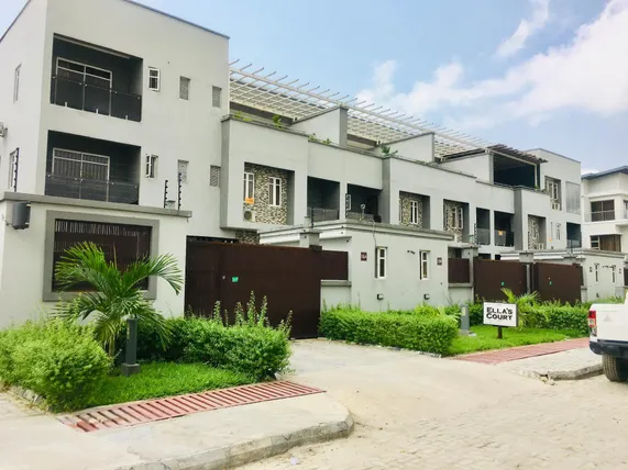 Ảnh  studio 50 m² có 1 phòng tắm riêng ở Ikoyi