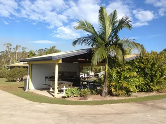 Ảnh Tin Can Bay Tourist Park Cabins