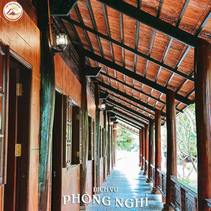 Ảnh phòng có tài sản, ti vi, tủ lạnh, giường, khăn tắm