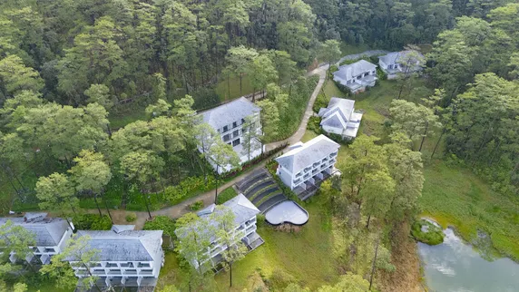 Ảnh Haven In The Pines