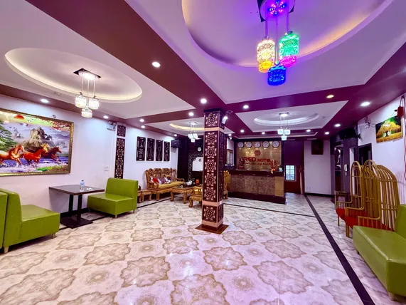 Ảnh Red Hotel