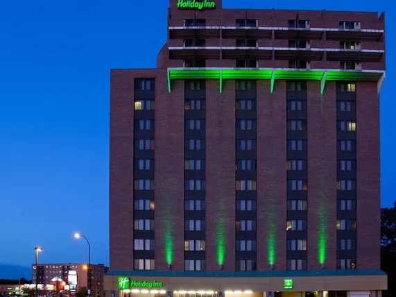 Ảnh Holiday Inn Winnipeg - Airport West By IHG