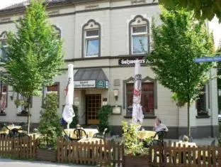 Ảnh Stadt-Gut-Hotel Zum Rathaus