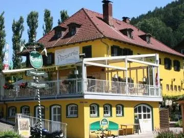 Ảnh Gastehaus Krappinger/Pizzeria Mamma Mia