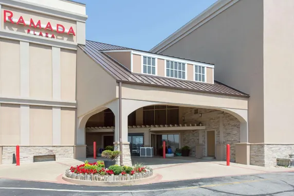 Ảnh Ramada Plaza by Wyndham Nags Head Oceanfront