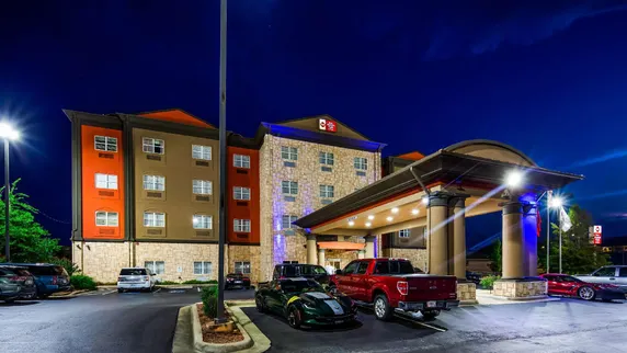Ảnh Best Western Plus JFK Inn & Suites