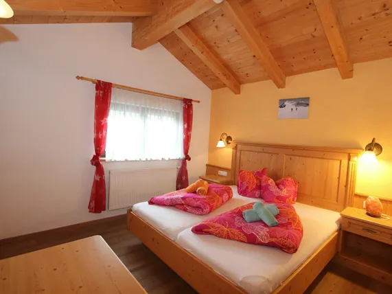 Ảnh Quaint Apartment in Längenfeld with Sauna