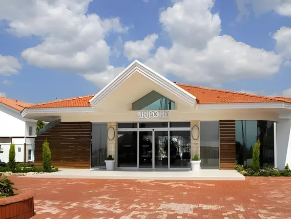 Ảnh Tripolis Hotel