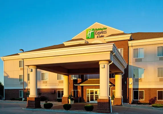 Ảnh Holiday Inn Express Hotel & Suites Dickinson