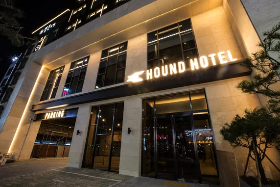 Ảnh Hound Hotel Changwon - Jinhae Yongwon