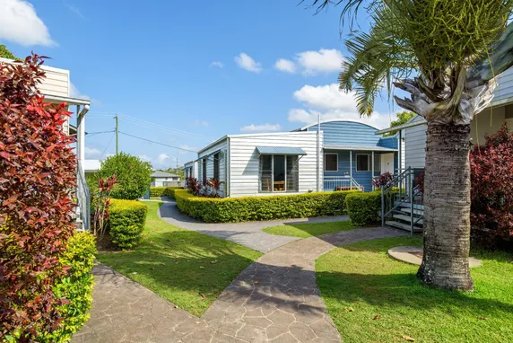 Ảnh Tin Can Bay's Sleepy Lagoon Motel